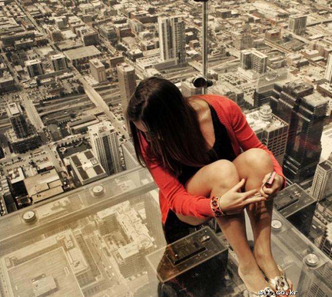 무서운이야기 - [고소공포증 주의]아찔한 순간 : blog-1257834951.jpg